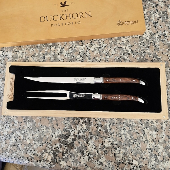 Laguiole California The Duckhorn Portfolio Carving Set - Picture 2 of 3